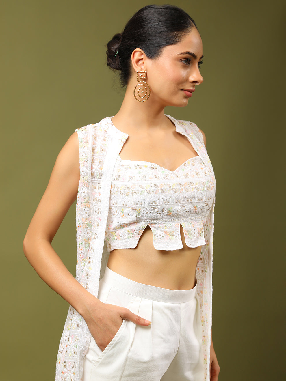 Coordinated White Chikankari Embroidered Three Piece Set