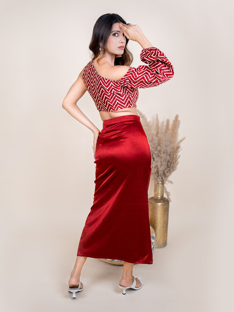 Luxurious Hand-Embroidered Premium Fusion Set with Belt