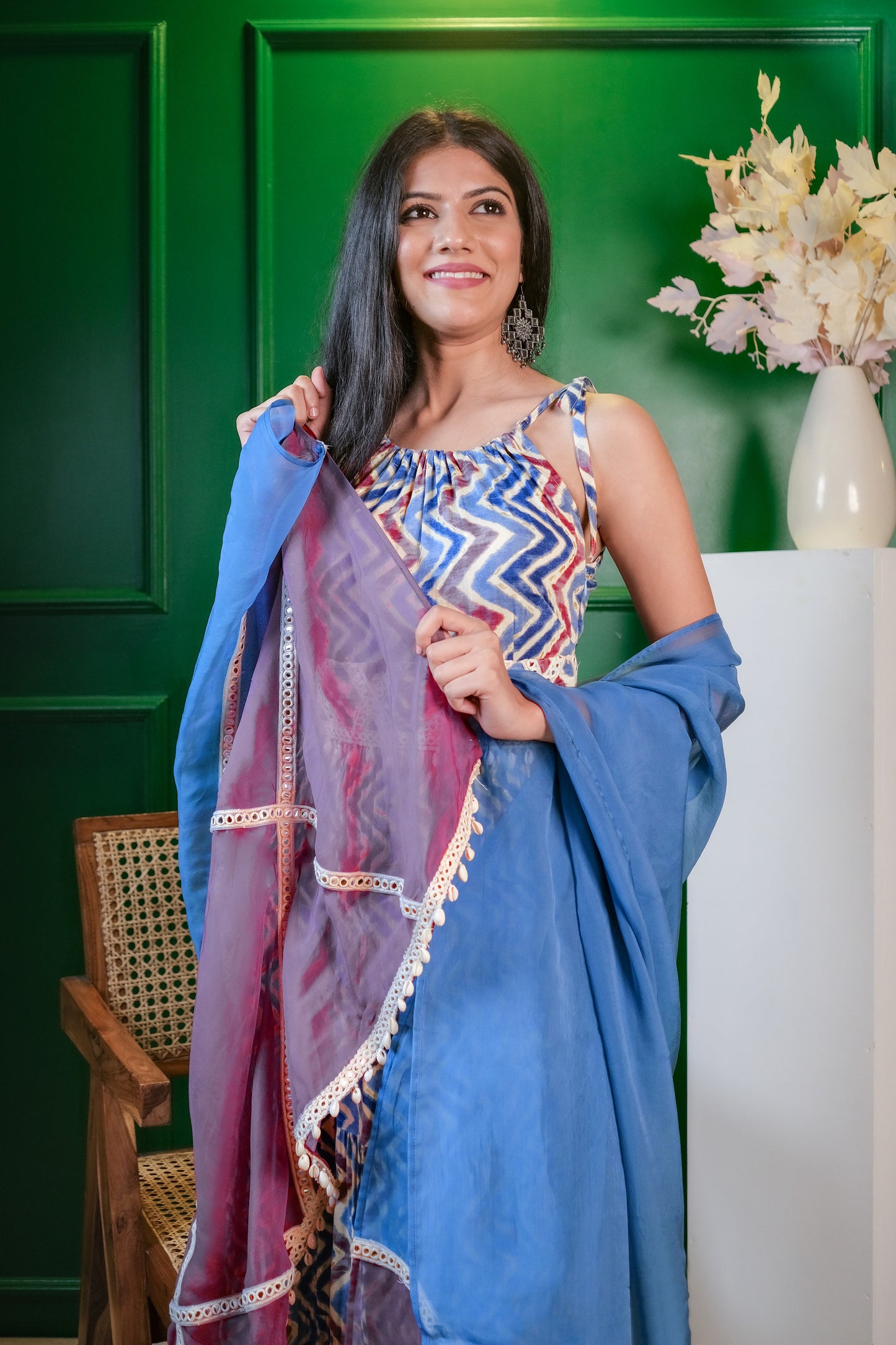 Unique Leheriya Ethnic Set with Embroidered Lace Dupatta & Heavy Belt