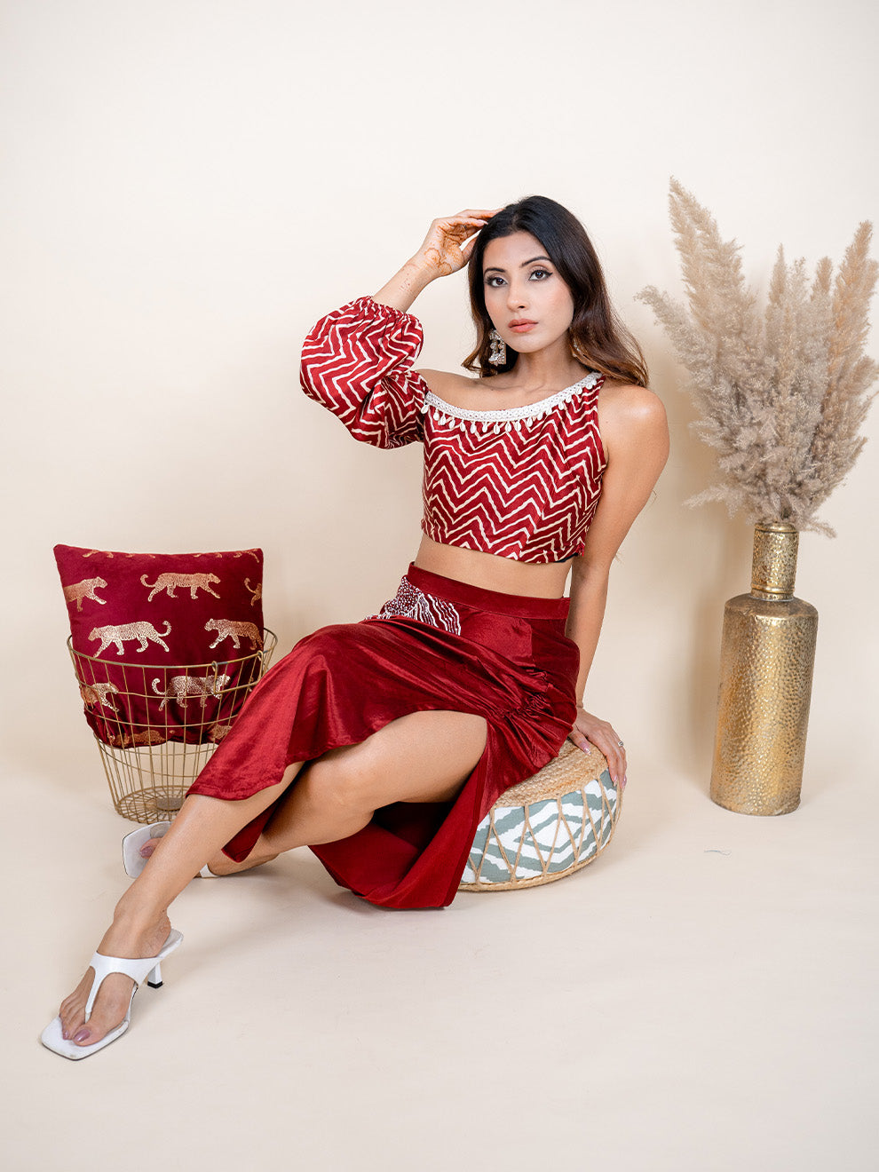 Luxurious Hand-Embroidered Premium Fusion Set with Belt
