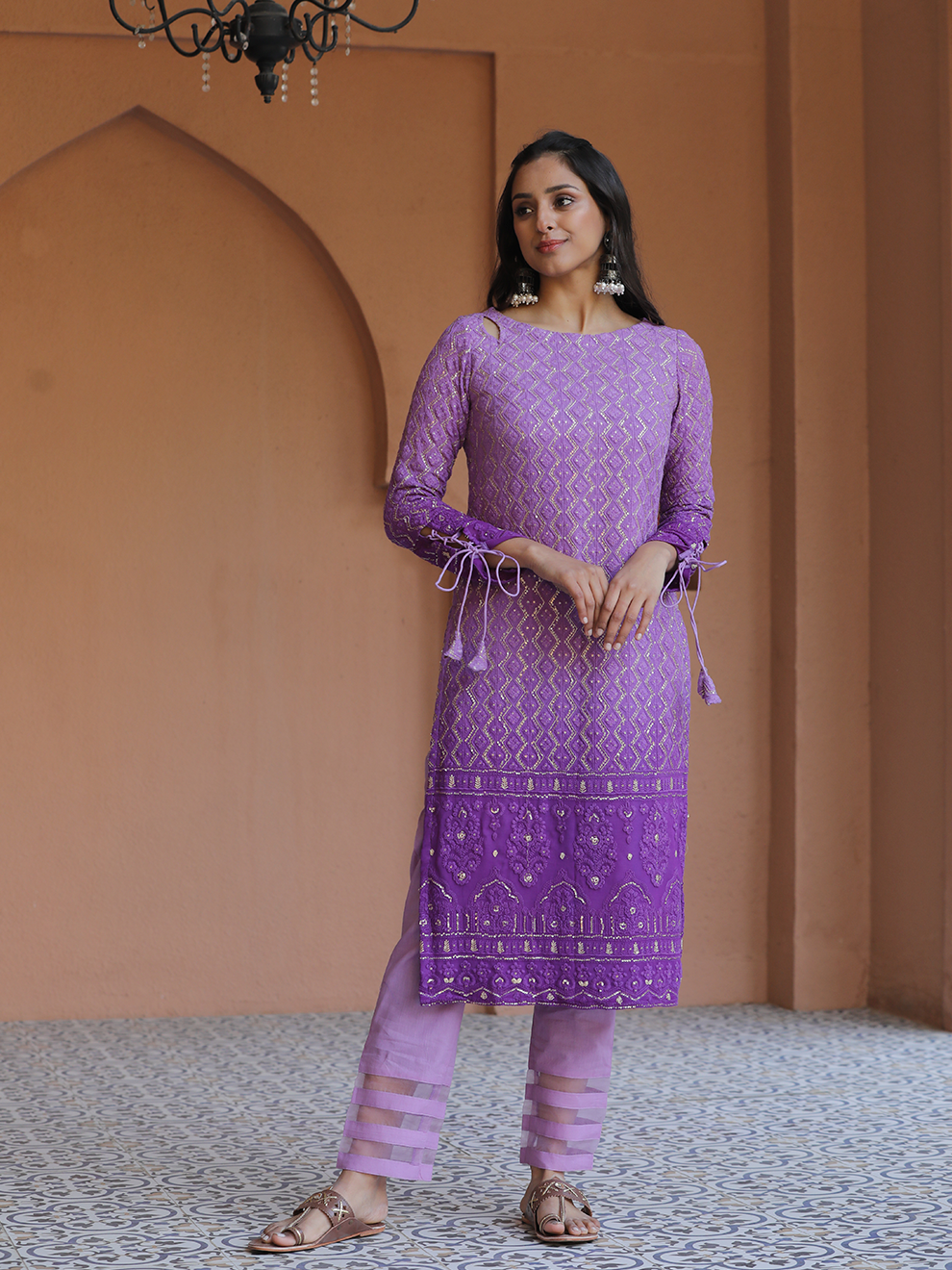 Phoenix Chikankari Embroidered Kurta and Pant (Set of 2)