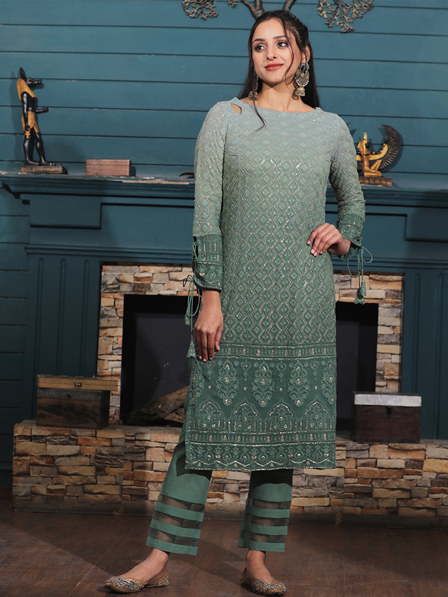 Harita Chikankari Embroidered Kurta