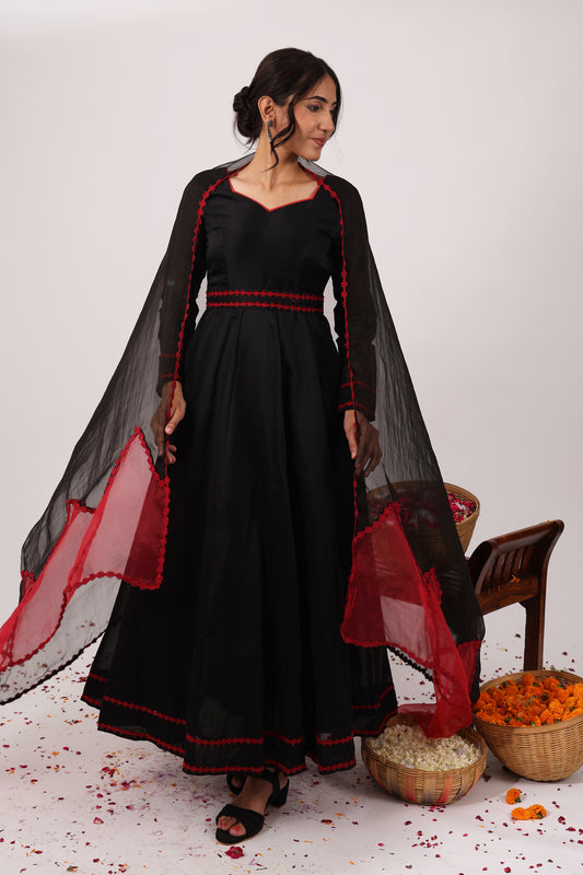 Royal Chanderi Anarkali with Dupatta & Belt