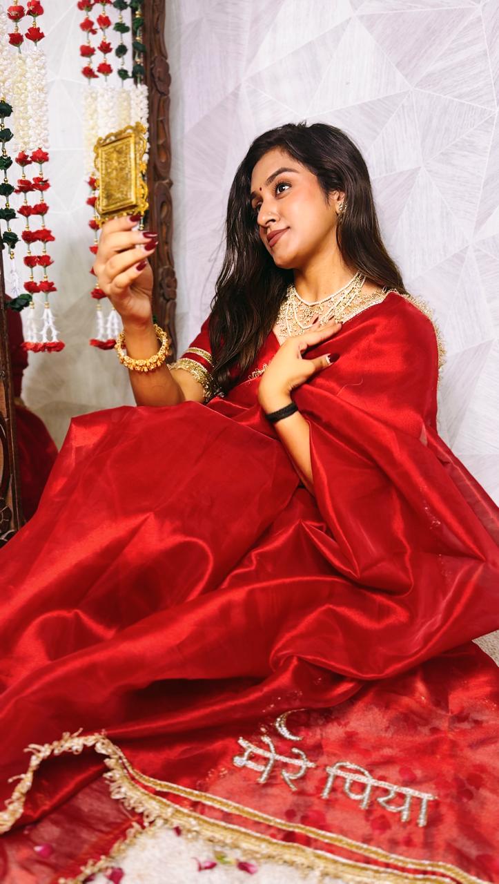 Red Premium Tissue Silk Hand-Embroidered Mere Piya Saree