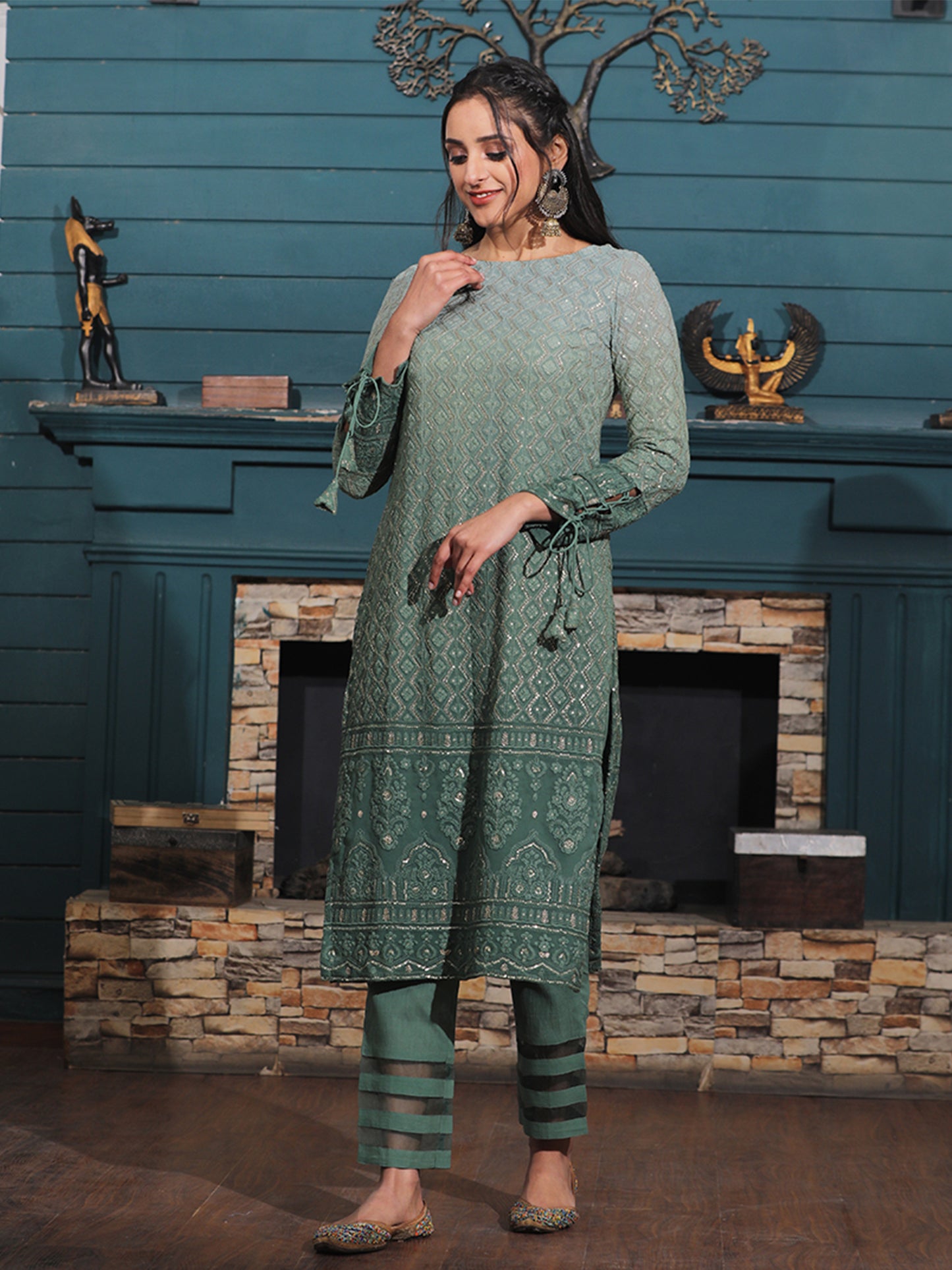 Harita Chikankari Embroidered Kurta