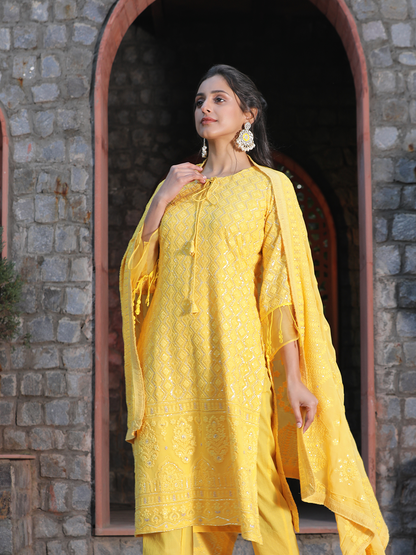 Daisy Embroidered Chikankari Kurta